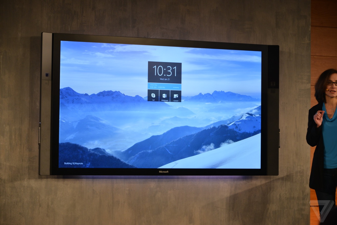 Microsoft Surface Hub – 84 palců, 4K a Windows 10 uvnitř