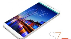 Smartphone s velmi tenkými rámečky – Serendipity S7
