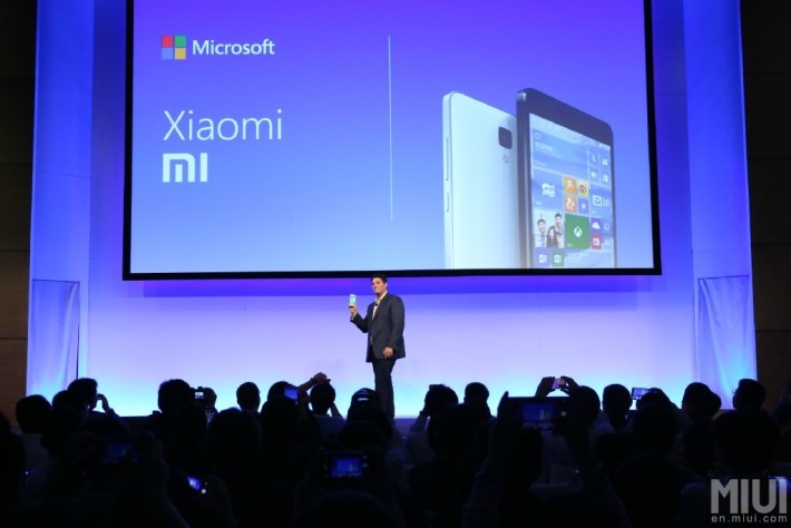 Microsoft pracuje na přenesení Windows 10 na Xiaomi Mi4