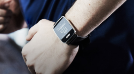 Asus VivoWatch s výdrží až 10 dnů přichází do ČR [aktualizováno]
