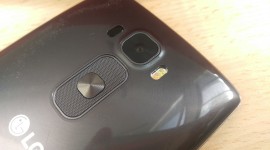 LG G Flex 2 – ohnutý titán nažhavený na práci [recenze]