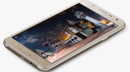 Samsung oficiálně představil Galaxy J5 a J7