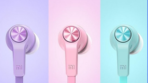 Xiaomi Piston 3. generace, virtuální 3D brýle a úspěšný chytrý náramek ve slevě