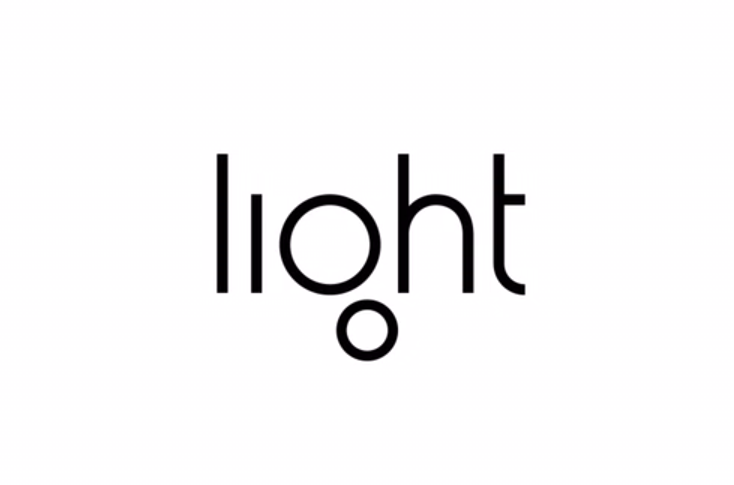 Light L16 dokáže fotit až 52MPx fotografie