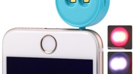 Tip na příslušenství – Blesk pro selfie od Asusu [sponzorovaný článek]