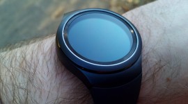 Samsung Gear SII – podařené kulaté hodinky, nebo drahá hračka na ruku s Tizen OS [recenze]