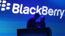 Foxconn mobil s BlackBerry OS 10.2 obdržel certifikace